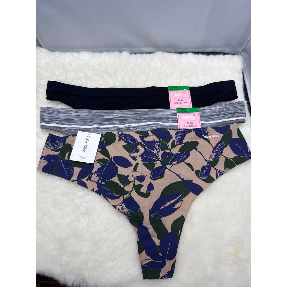 LOT of NEW with Tags Underwear Panties Various Colors JENNI LARGE THONG CALVIN